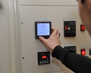 Vérification consommations électriques